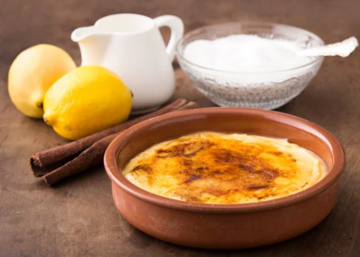 One of the oldest desserts in European cuisine: Sant joseph’s cream.